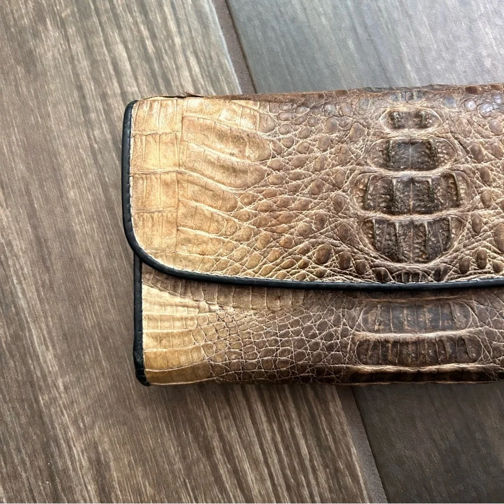 VTG Nina Raye Genuine Crocodile Skin Wallet in Brown